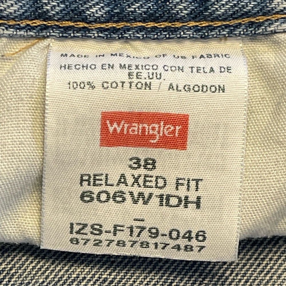 Men's Wrangler Denim Jean Shorts Relaxed Fit Medium Wash Sz 38 - Picture 6 of 8